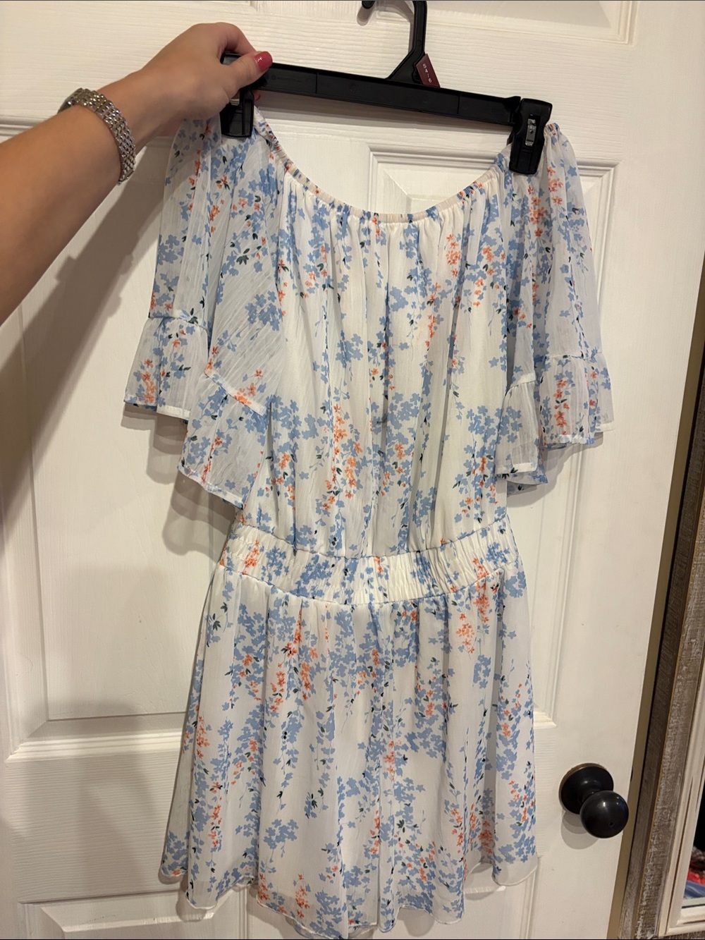 Off-Shoulder Floral Summer romper in White and Blue floral